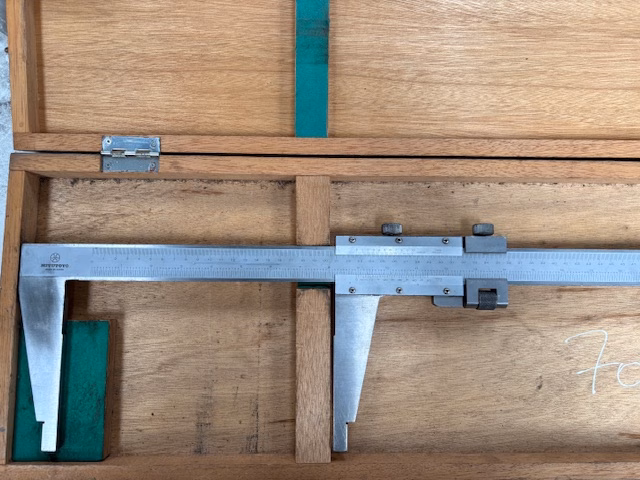 Mitutoyo 1500mm Vernier Caliper