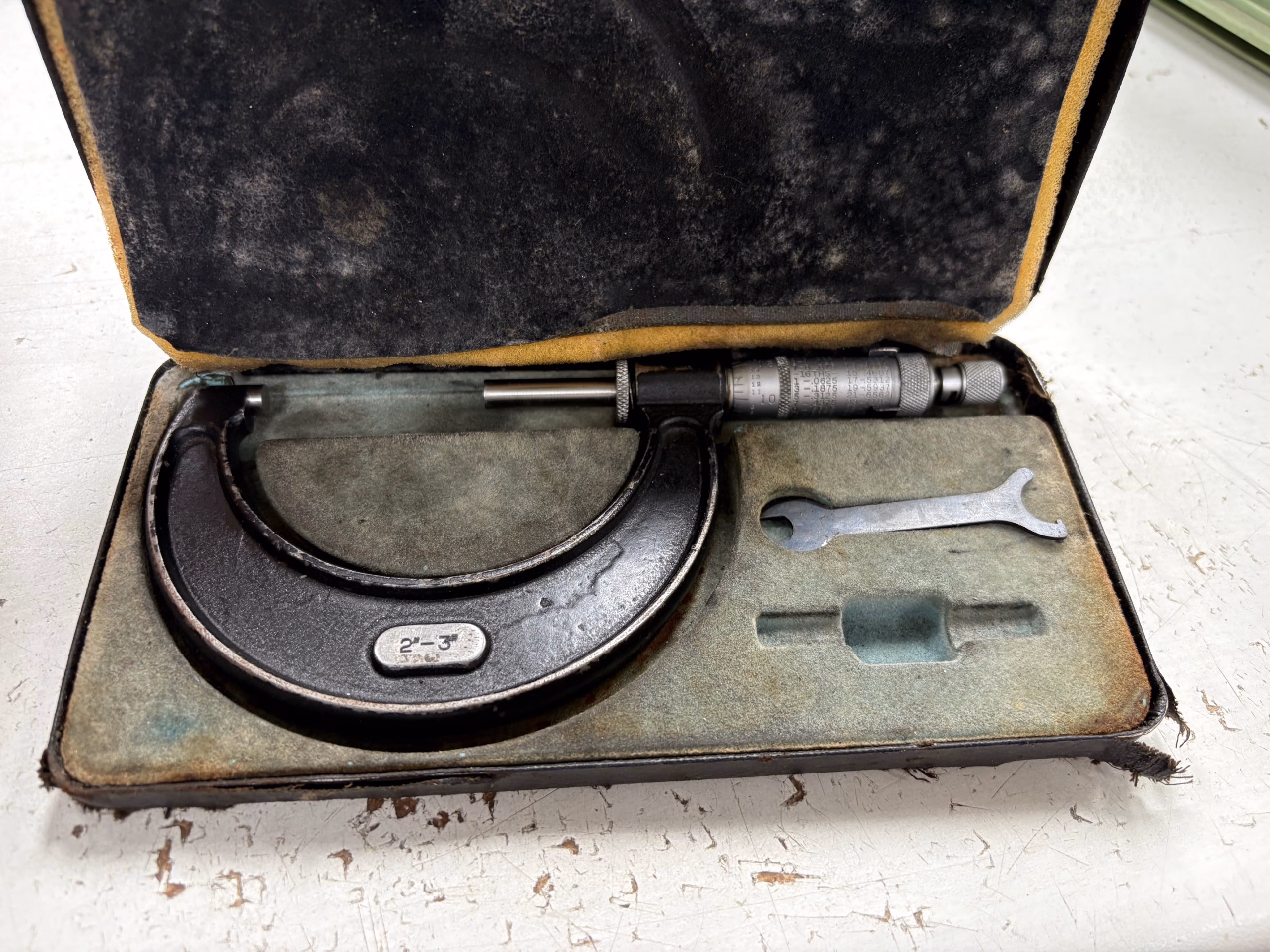 Moore and Wright Micrometer 2" - 3"