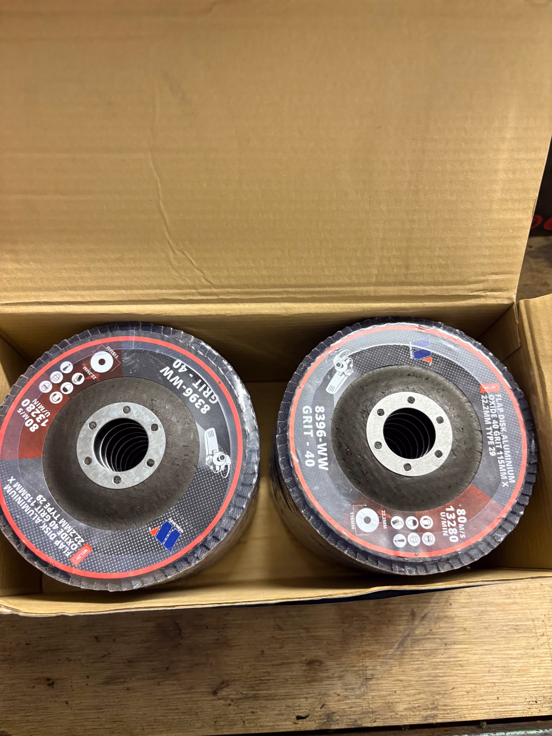 Werkzeug Flap Disk Type 29 115mm x 22.2mm (20 per Box)