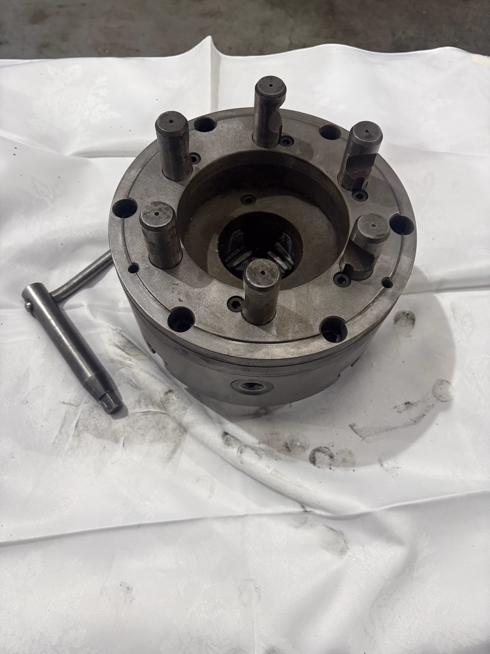 Bison 10" Self Centering 4 Jaw Chuck